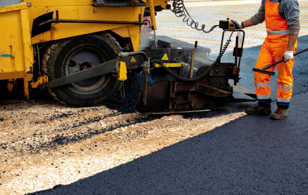 Best Paver Driveway Installation  in Edwardsville, KS