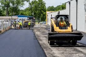 Best Asphalt Driveway Installation  in Edwardsville, KS